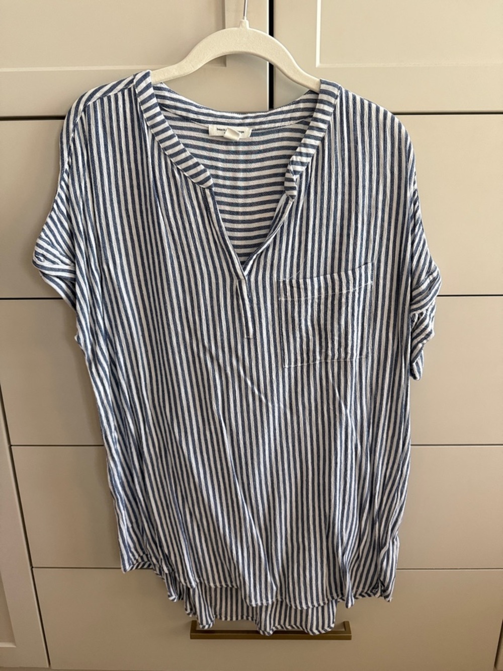 beachlunchlounge Blue and White Striped V-Neck Pocket Top